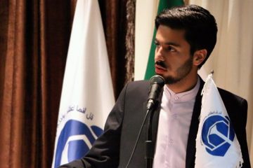 مخالفت با آخوندی کاملا فراجناحی و بر اساس ادلّه و کارنامه مدیریتی این فرد است