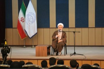 فعالیت در تشکلهای دانشجویی باعث رشد اجتماعی دانشجویان میشود