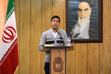 دانشجویان وابستگی حزبی را کنار بگذارند/ جنبش دانشجویی پشت سخنرانی نشسته است