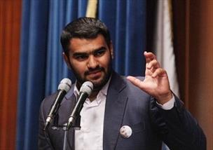 مدیران دو تابعیتی به توان جوان ایرانی اعتماد ندارند